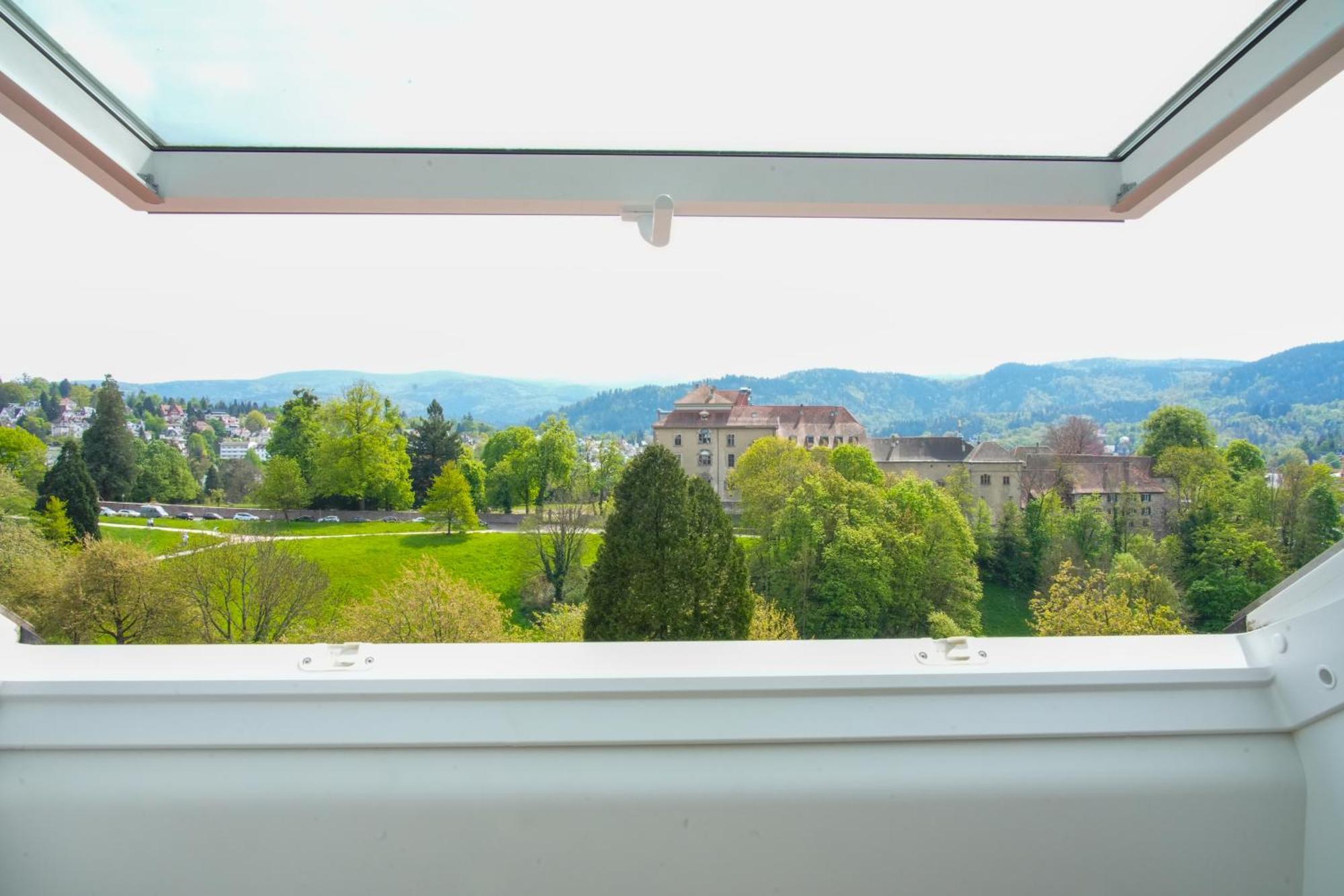 Stadtblick Vom Herrengut Baden-Bade Exterior foto